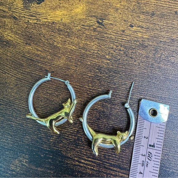Vintage Cat Hoop Earrings Gold and Silver Tone - Picture 8 of 8